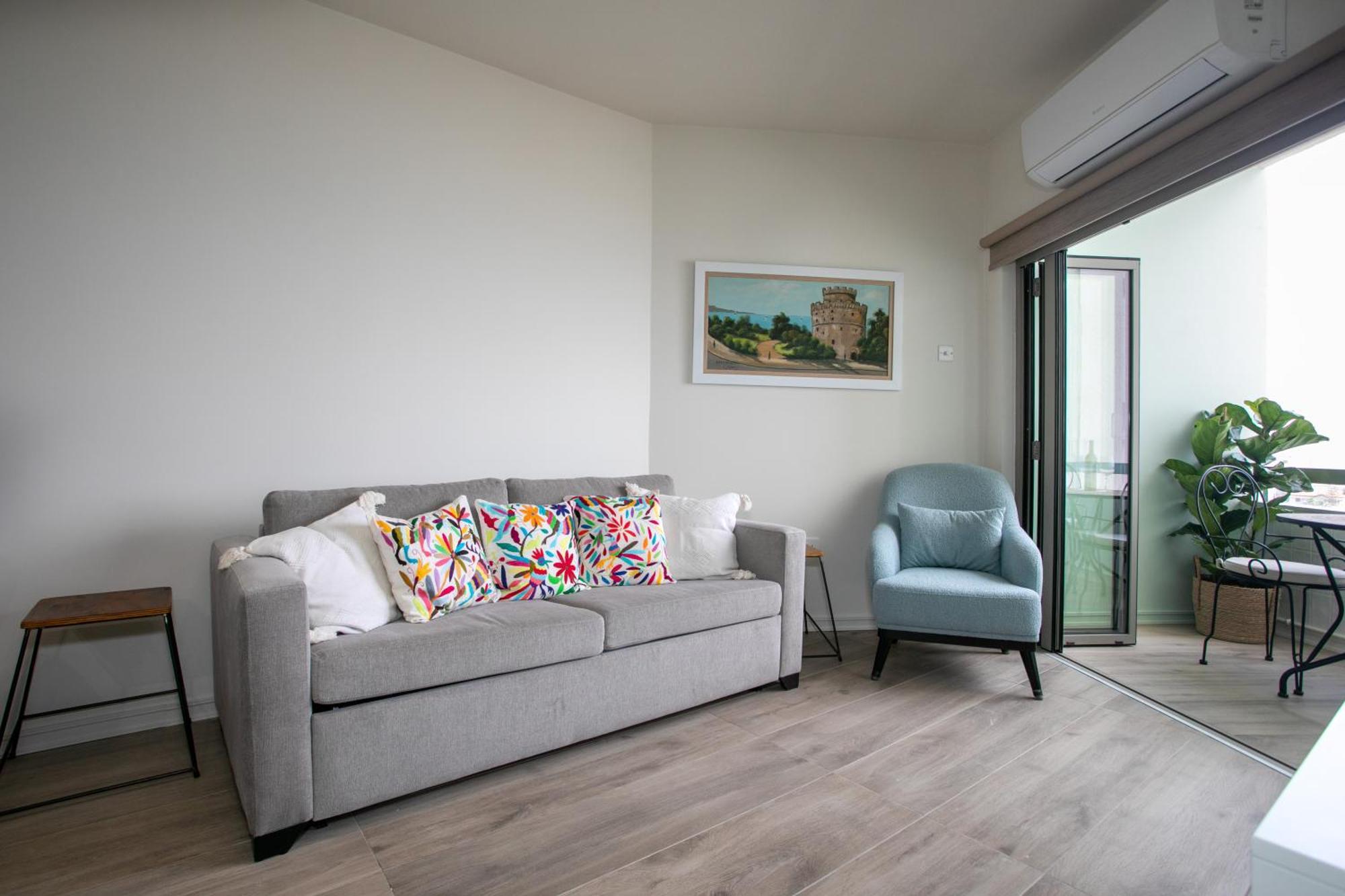 Palmove Luxurious Beachfront Apt ラルナカ エクステリア 写真